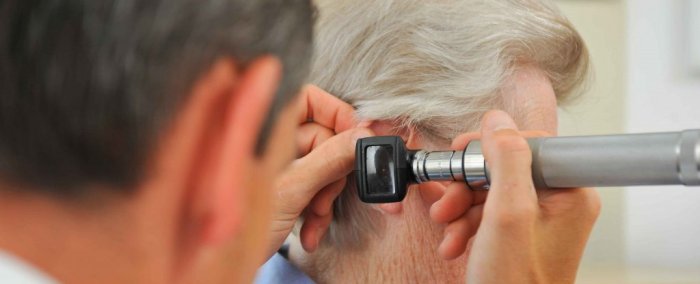 Экспресс-оценка слуха, отоскопия, тонально-пороговая аудиометрия с аудиологическим заключением, консультация по типам слуховых аппаратов